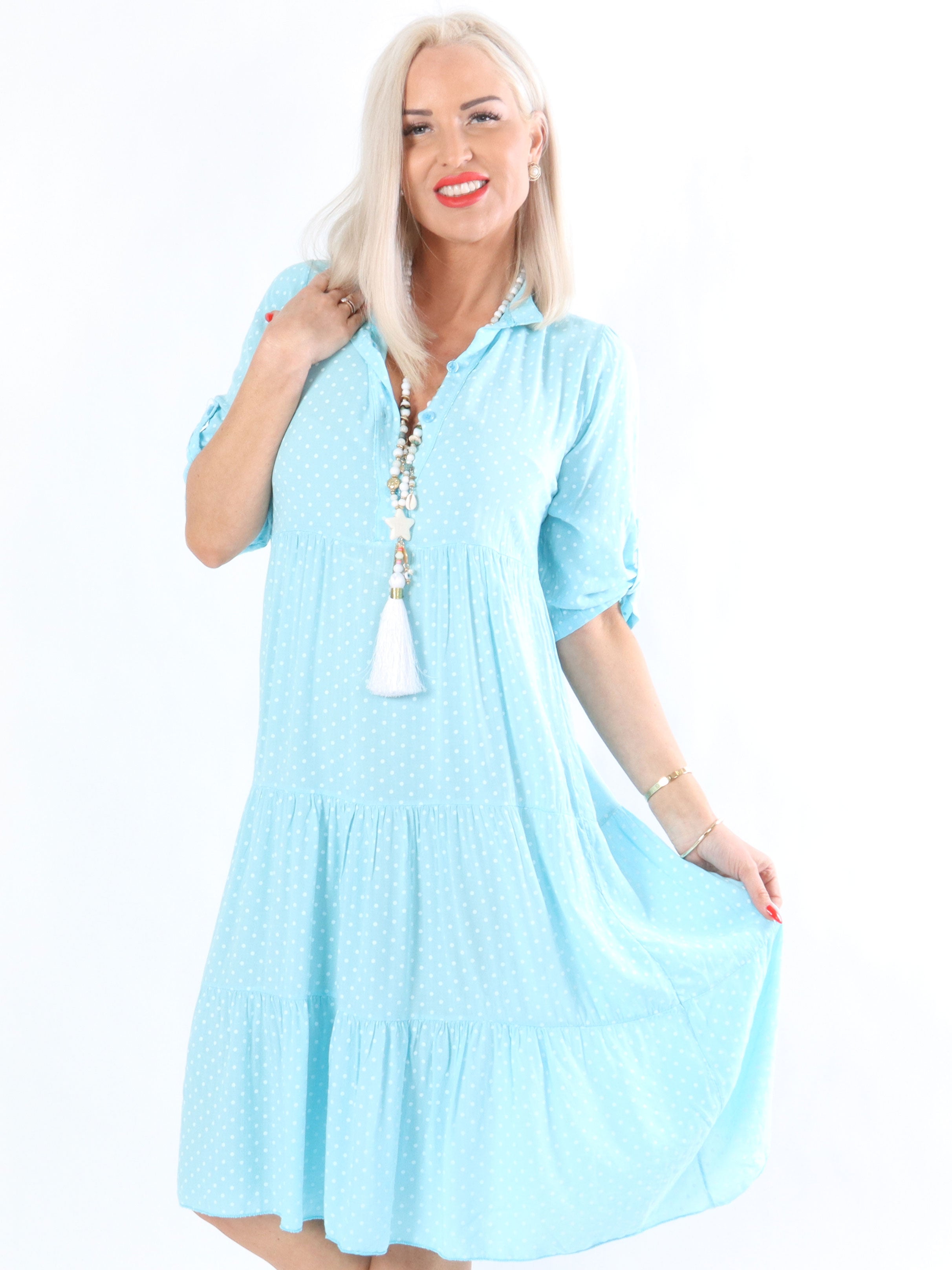 Linnet - Klänning med prickar i lager på lager-look